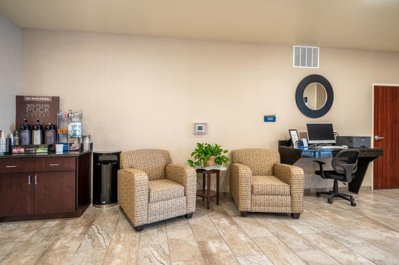 Cobblestone Inn & Suites - Kermit Luaran gambar