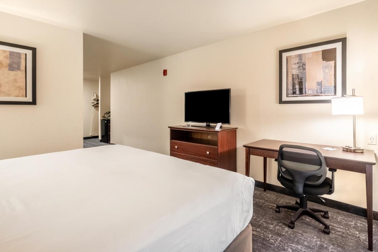 Cobblestone Inn & Suites - Kermit Luaran gambar