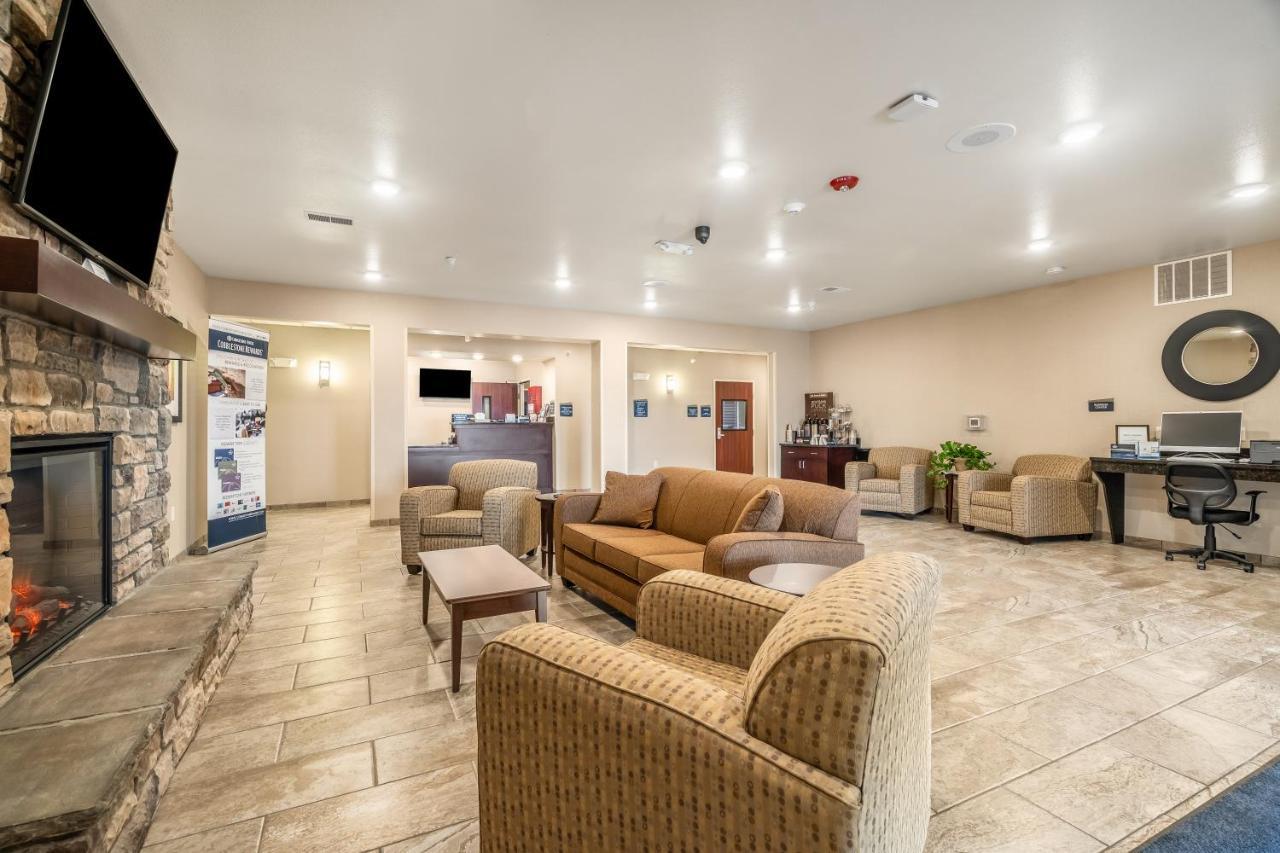 Cobblestone Inn & Suites - Kermit Luaran gambar